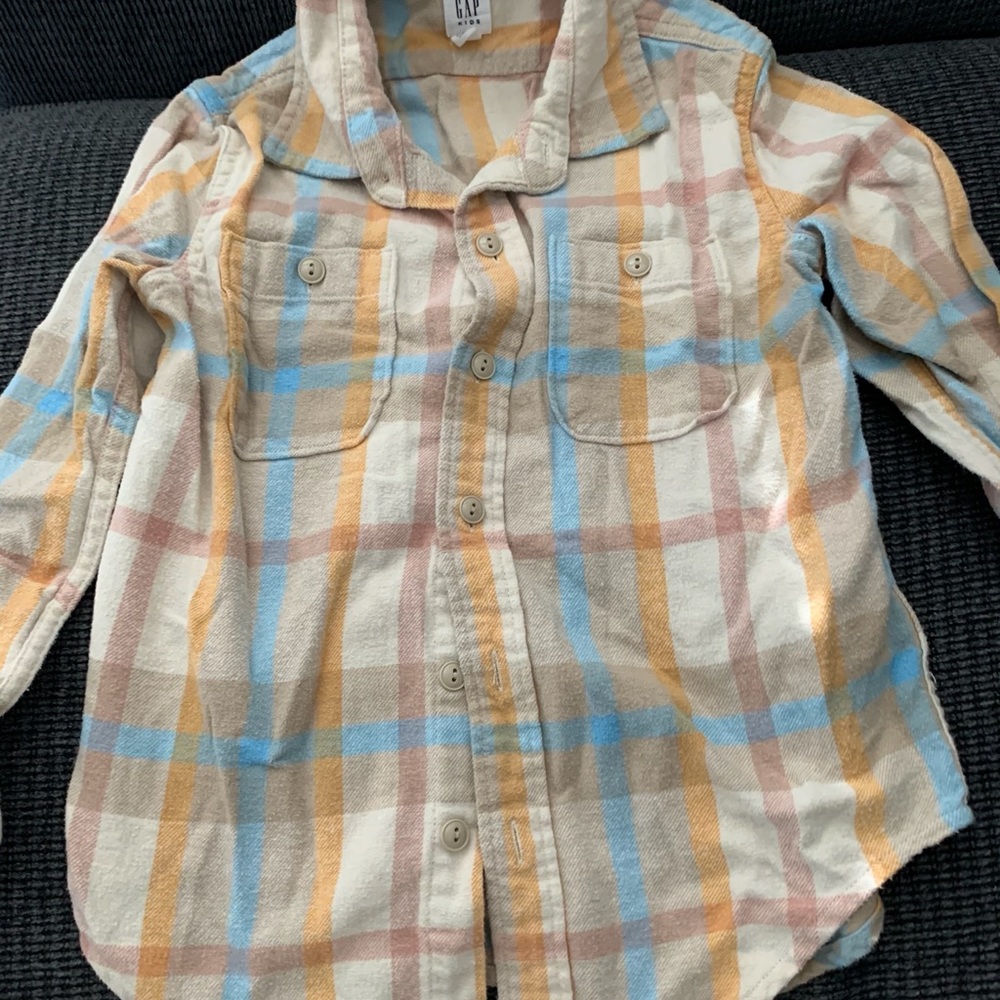 Spring Boys flannel size 5, the Gap